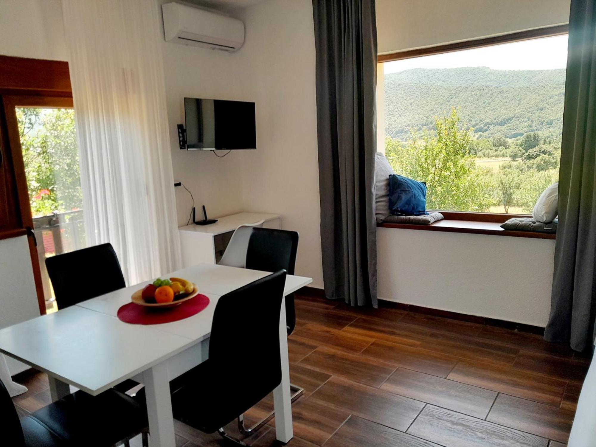 Farma & Apartmani Opg Sasa Delic Korenica Habitación foto
